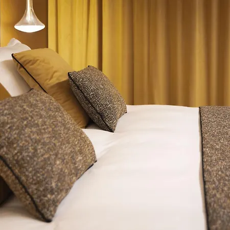 1.75 La Source Hotel