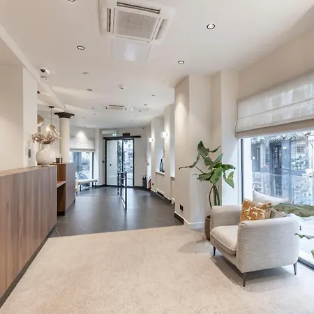 Le Monsieur By Sweett Hotel
