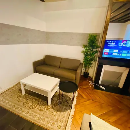 Apartment Marais Centre Paris