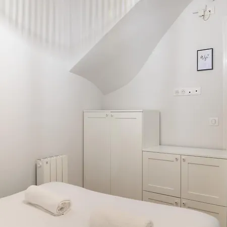 An Enchanting Parisian Hideaway Apartment Paris
