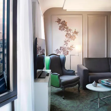 Renaissance Nobel Tour Eiffel Hotel Paris