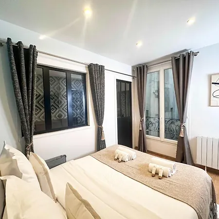Apartment Welcoming Near Louvre Museum