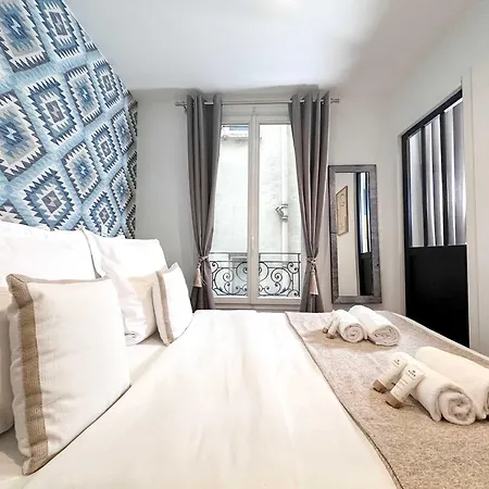 Apartment Welcoming Near Louvre Museum Paris