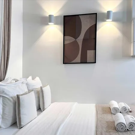 Apartment Stylish In Le Marais Paris