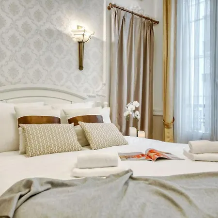 Apartment Saphir Tour Paris