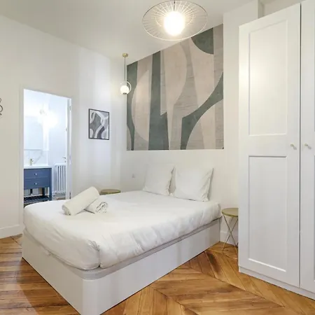 Convivialite Pour 8 Personnes - Parc Monceau Appartement *