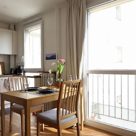 Vue Jardin Proche Canal Saint-martin Apartment Paris