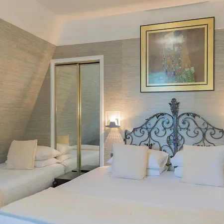 Hotel Delavigne