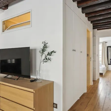 Bnbnook - Bright 2br Near Louvre & Pompidou Apartment Paris