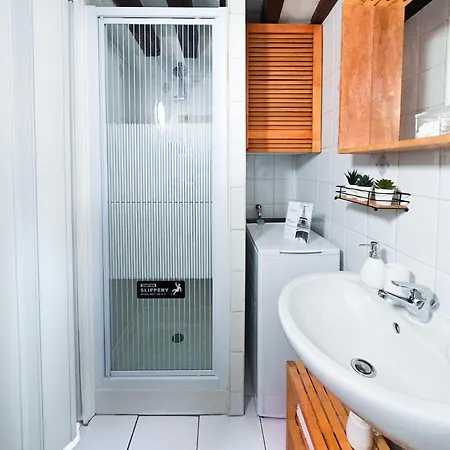 Rustic Charm&dreamhome 40m2 In The Heart Of Paris, Near Pompidou And Notre-dame, Subway 4,8,9 Honeymoon Favourite *