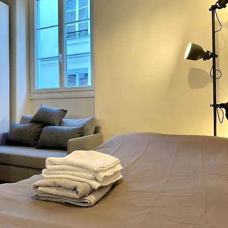Apartment Cozy Near Pompidou Marais In Vertus Paris