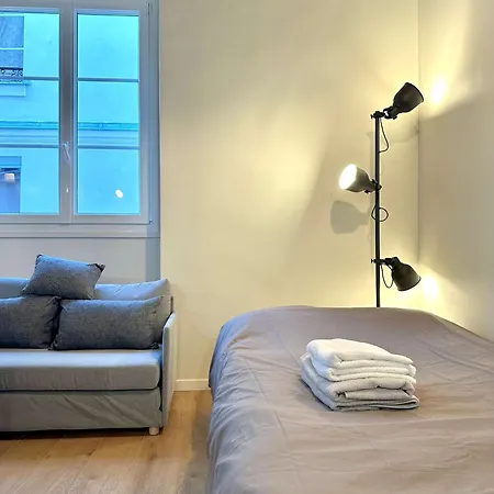 Cozy Near Pompidou Marais In Vertus Apartment