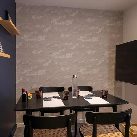 Locomo 3* Paris