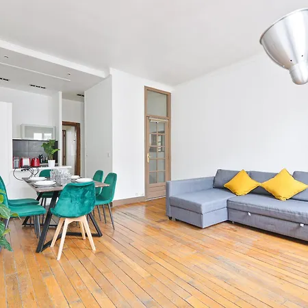 Quartier Champs-elysees Free Netflix פריז
