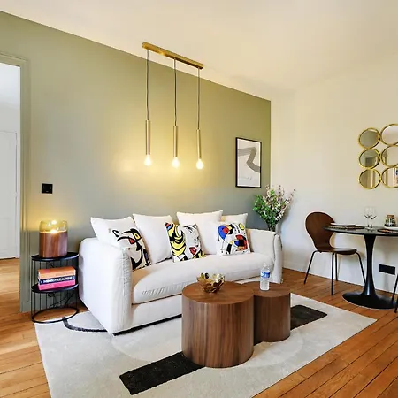 Luxury Flat By Les Maisons De Charloc Homes