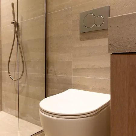 Elegant Apartment- 2br-6p- Le Marais Apartment
