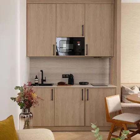 Elegant Apartment- 2br-6p- Le Marais Apartment