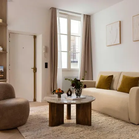 Elegant Apartment- 2br-6p- Le Marais Apartment *