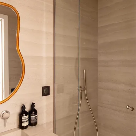 Elegant Apartment- 2br-6p- Le Marais Paris