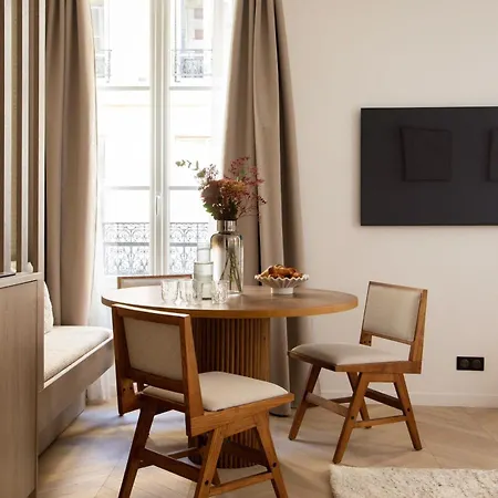 Elegant Apartment- 2br-6p- Le Marais Apartment Paris