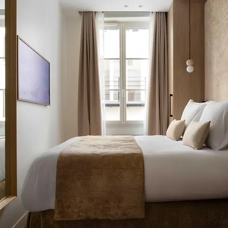 Elegant Apartment- 2br-6p- Le Marais * Paris