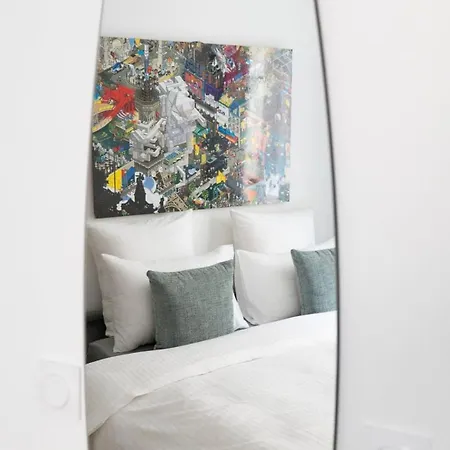 Charming - Heart Of Marais - *