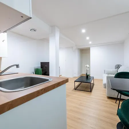 Apartman Le Deniro Loft - Tour Eiffel Invalides - 7 Personnes *