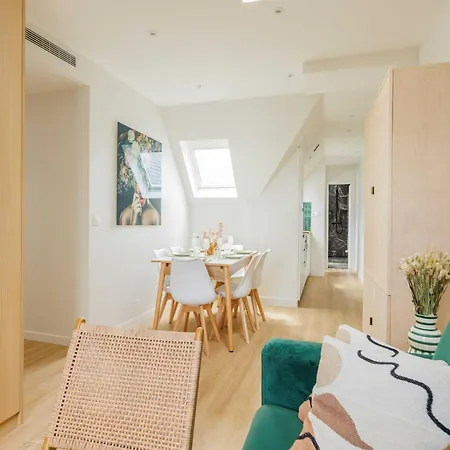Superb 2bdr 6p Porte De Champerret * Paris