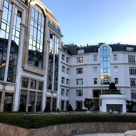 Accommodatie bij particulieren Dayroom Espace Sans Nuitee Et Partagee Chatillon Nuitee -- Repos Journee Ou Espace Travail 8-19h Proche Tour Eiffel Ou Usage Bureau A L'heure En Journee -- Nuitee Chatillon Avenue Parijs