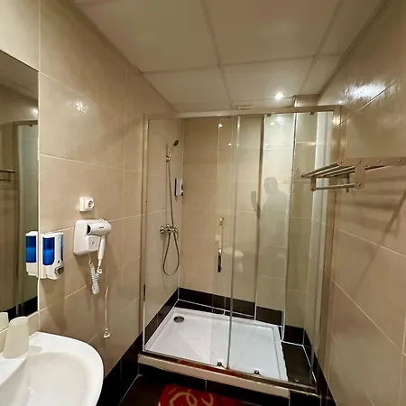 Hotel Grand De L'europe 2*