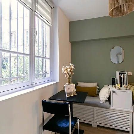 Apartment Design And Quiet On Wooded Courtyard !