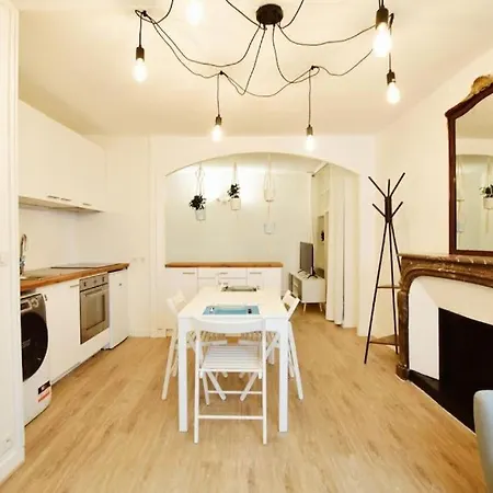 07 Grand On The Place Des Vosges Apartment Paris
