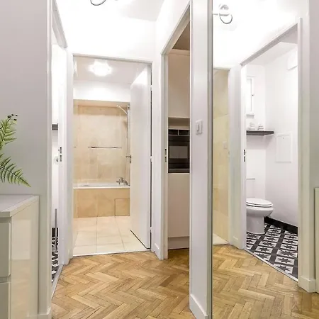 Apartment Stylish Escape In The Vibrant 11th Arrondissement