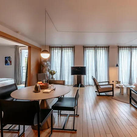 Lägenhetshotell De Pourtales 5*