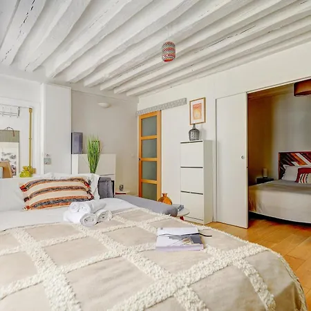 Apartment Bnbnook - Charming 1br Near Louvre & Palais Royal Paris