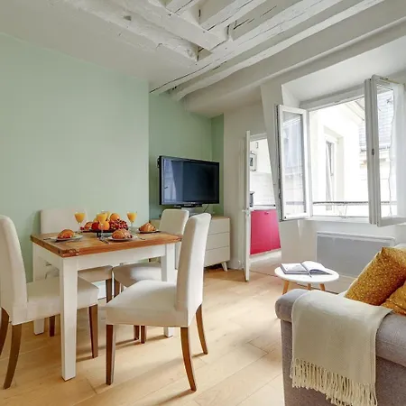 Apartment Bnbnook - Charming 1br Near Louvre & Palais Royal *