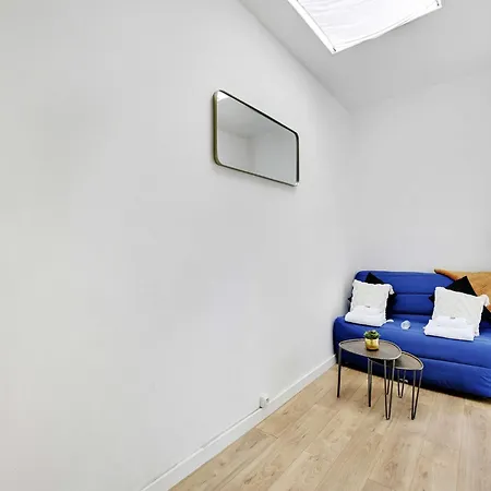Of 16m2 Near Porte D'asnieres - Mobility Lease