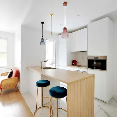 Beautiful 1bdr 2p In A Former Mansion - Dauphine 16e Apartment *