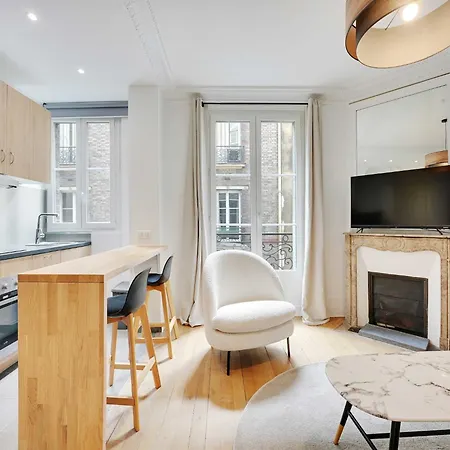 Very For 2 People Batignolles - Nollet Mobility Lease Apartment *