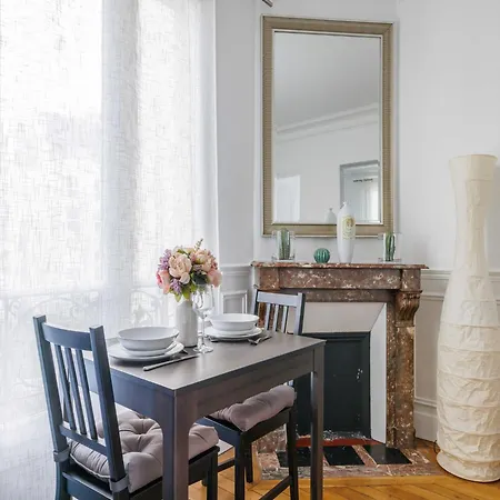 Charming - 1 Bdr 2 P - 15eme Apartman