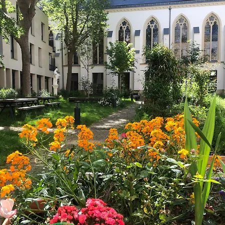 Maison Saint Charles - Association Habitat Et Humanisme Ile De France Hotel Paris