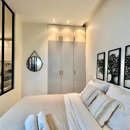 Eiffel Tower Champs De Mars Apartment *