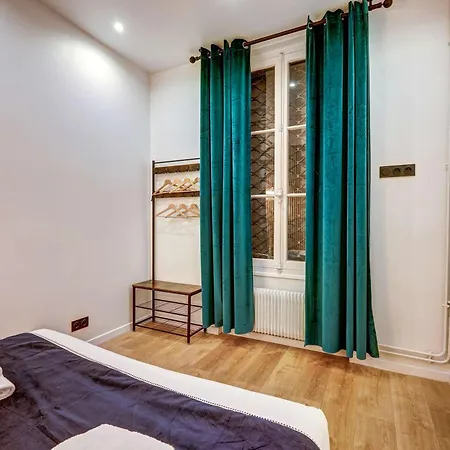 Cozy And Modern Next To Sacre-coeur *