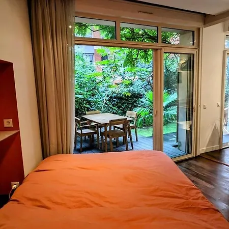 Beautiful With Private Garden Paris