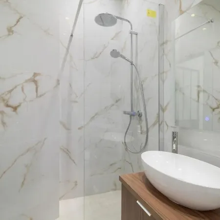 Mobility Lease - La Fayette - 8 People Apartment Paris