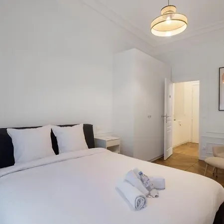 Apartment Mobility Lease - La Fayette - 8 People