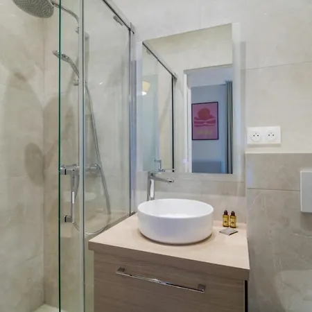 Mobility Lease - La Fayette - 8 People Apartment *