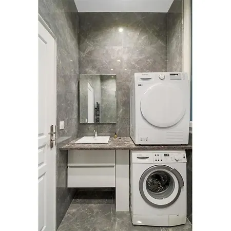 Mobility Lease - La Fayette - 8 People Apartment Paris