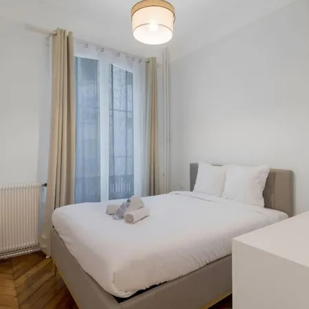 Apartment Mobility Lease - La Fayette - 8 People Paris