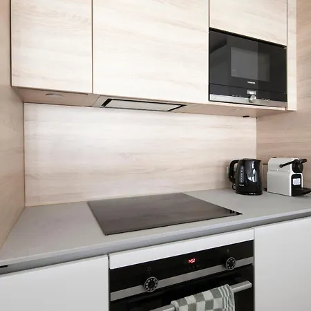 Apartman Lumineux 2 Avec Terrasse *